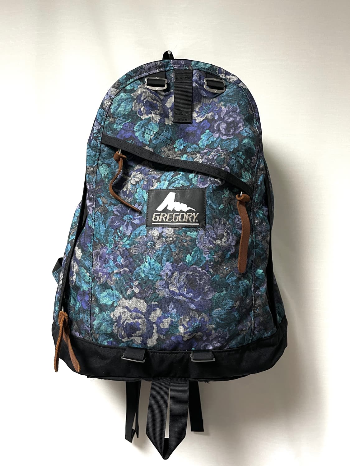 (구로고) 그레고리 데이팩 플라워 타페스트리 백팩 배낭 26L _ 블루 상품이미지1