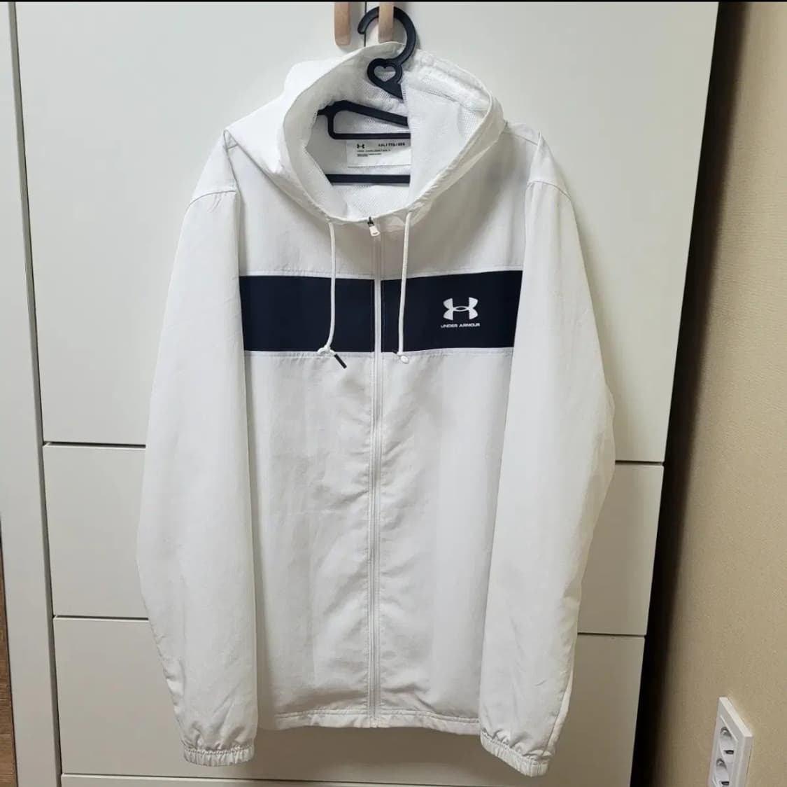 언더아머 바람막이 상품이미지1