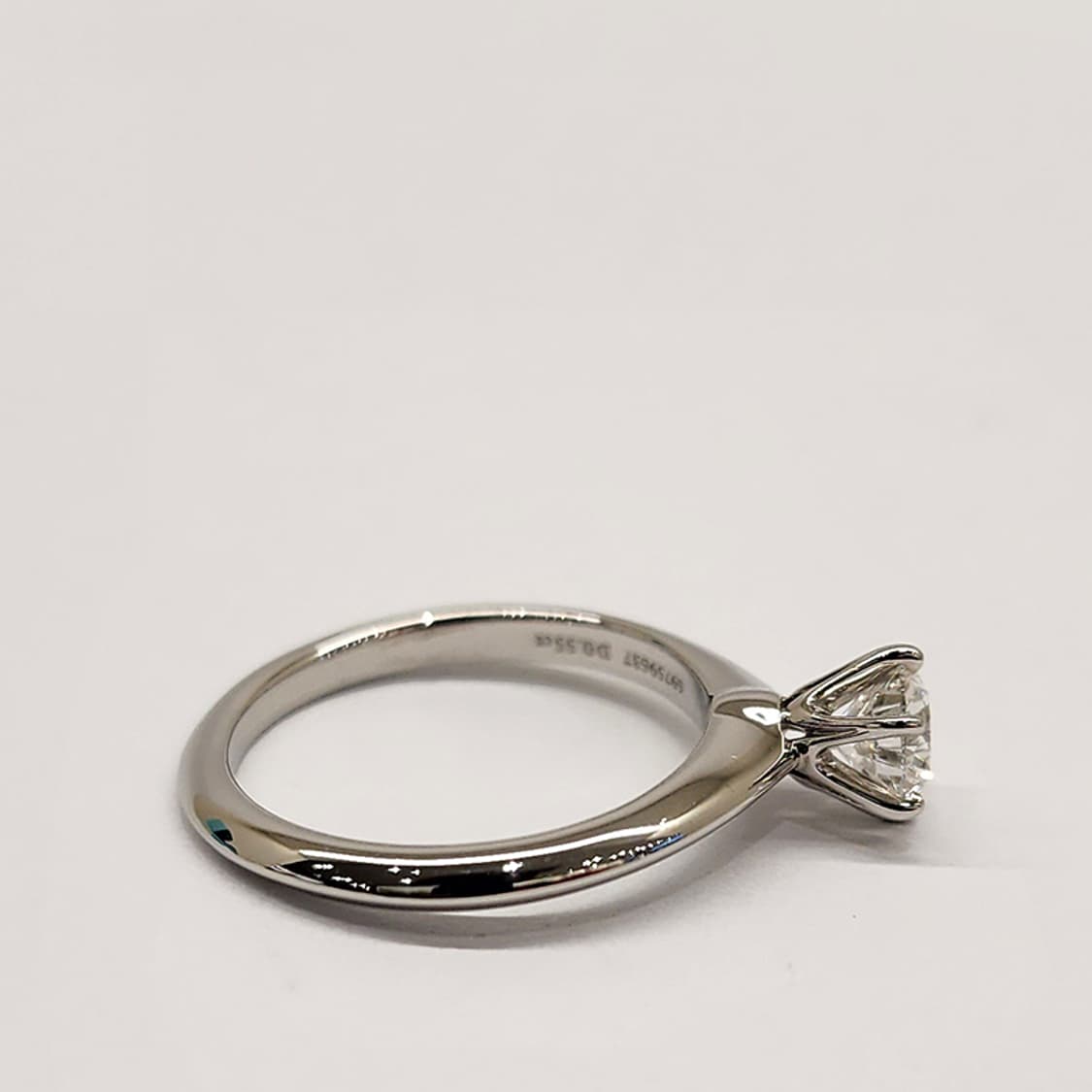 티파니 플래티늄 솔리테어 다이아 웨딩링 0.55ct 9호 상품이미지3