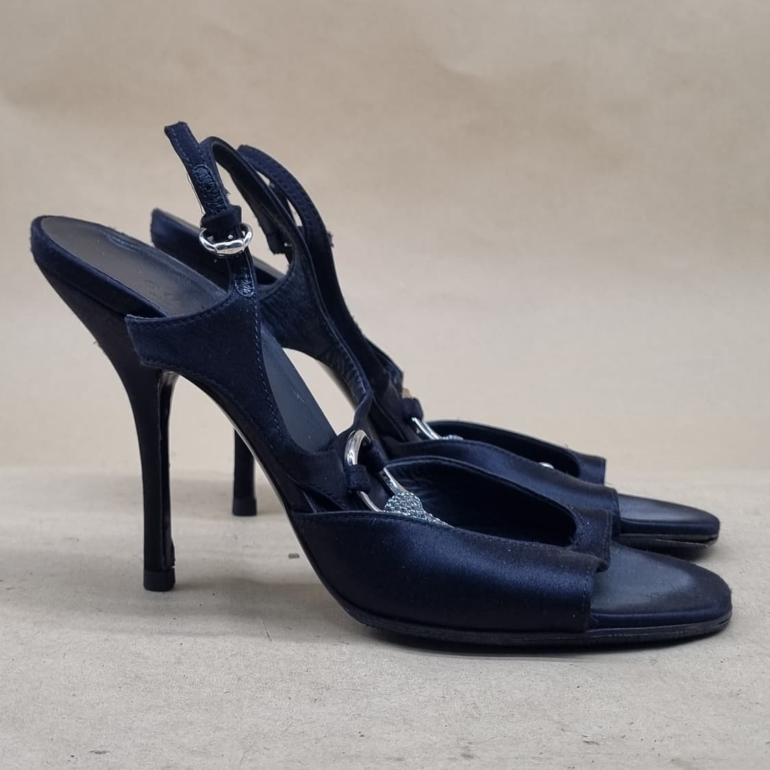 구찌 힐샌들35 220 굽11 상품이미지1