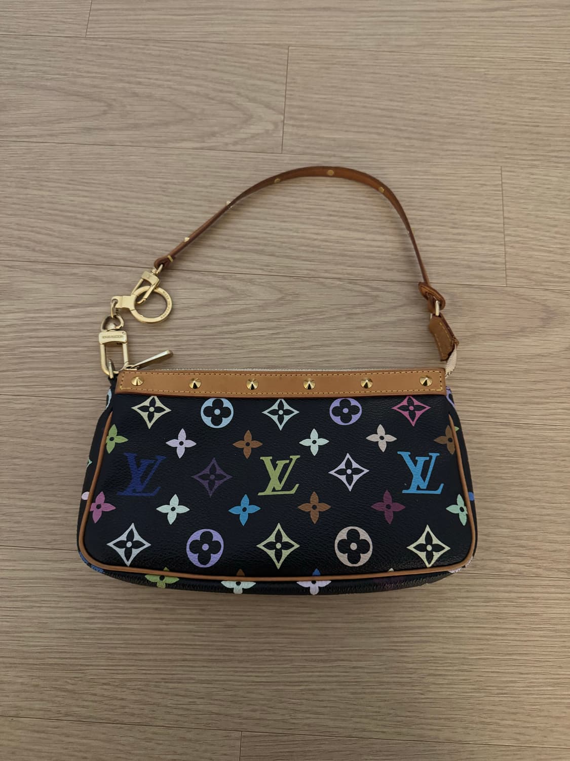 루이비통 포쉐트 악세수아  상품이미지2