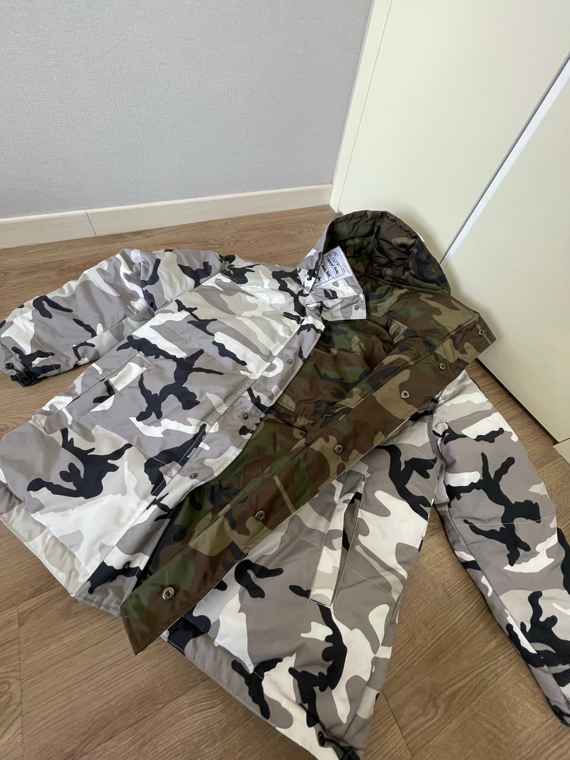 베트멍 카모 패딩 상품이미지1
