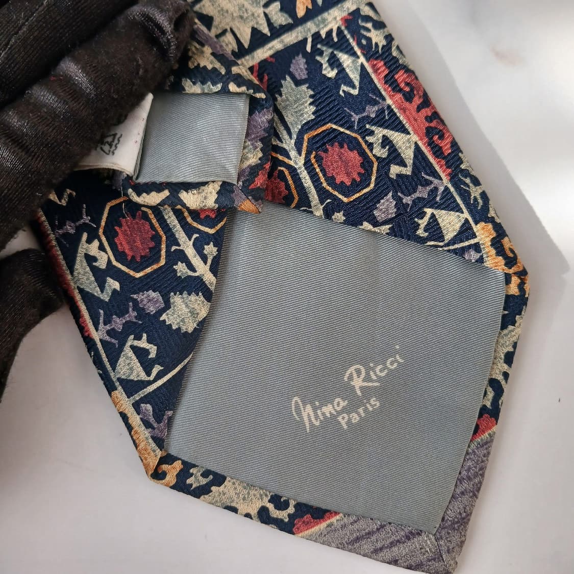 니나리치 실크 네이비 에스닉 패턴 넥타이 9.7cm A+등급 A19460 상품이미지9