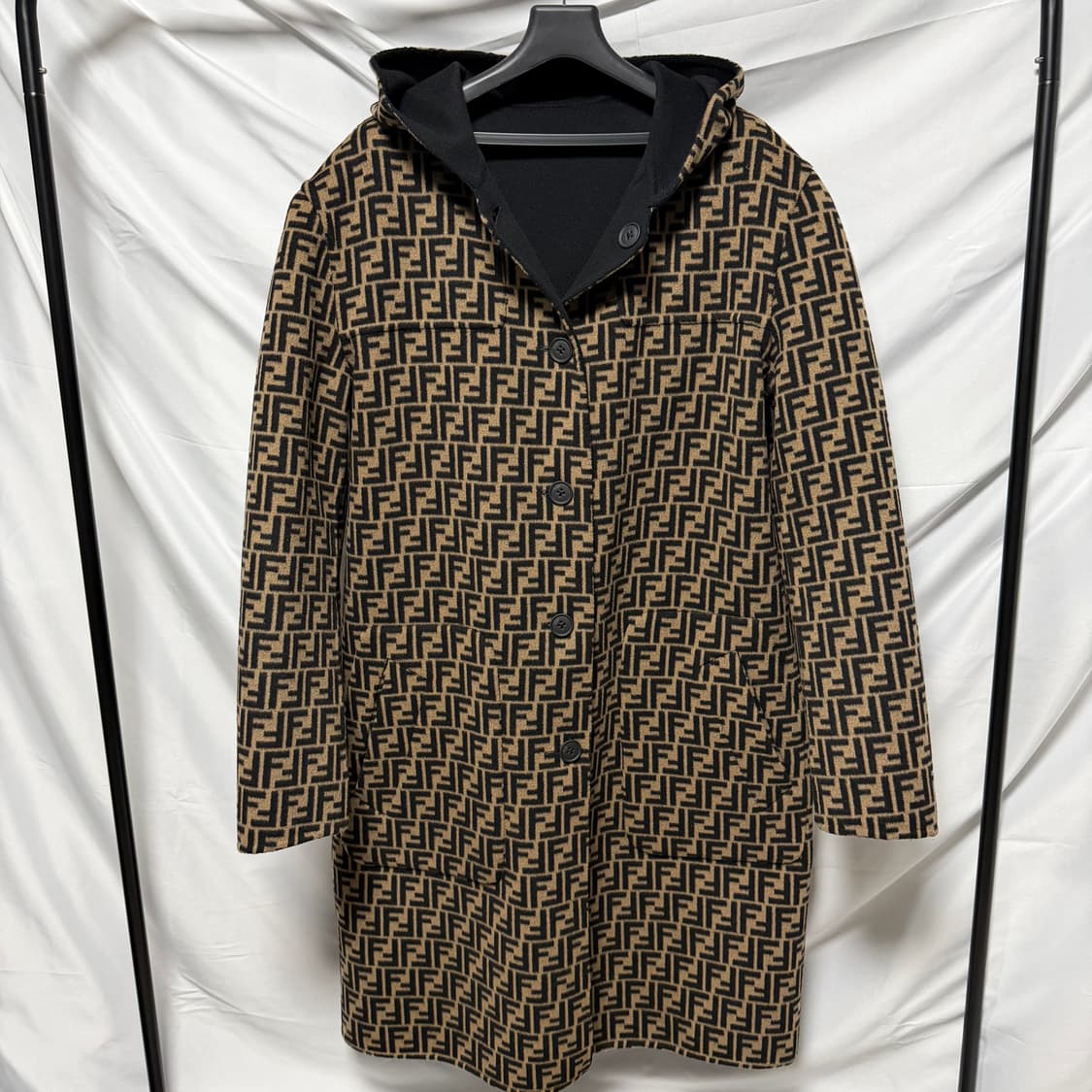 [S+급/52] 펜디 리버서블 캐시미어 후드 코트 블랙 상품이미지7