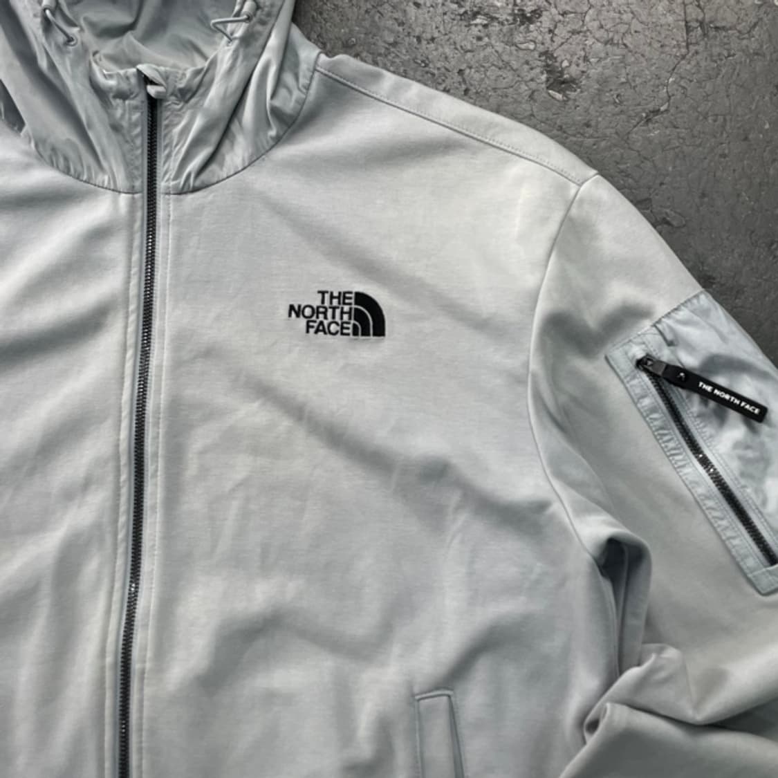 100 노스페이스 테크 후드집업  상품이미지2