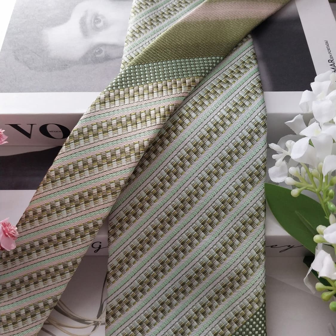 MCM 실크 그린 스트라이프 텍스처 넥타이 8.7cm A+등급 K1608 상품이미지3