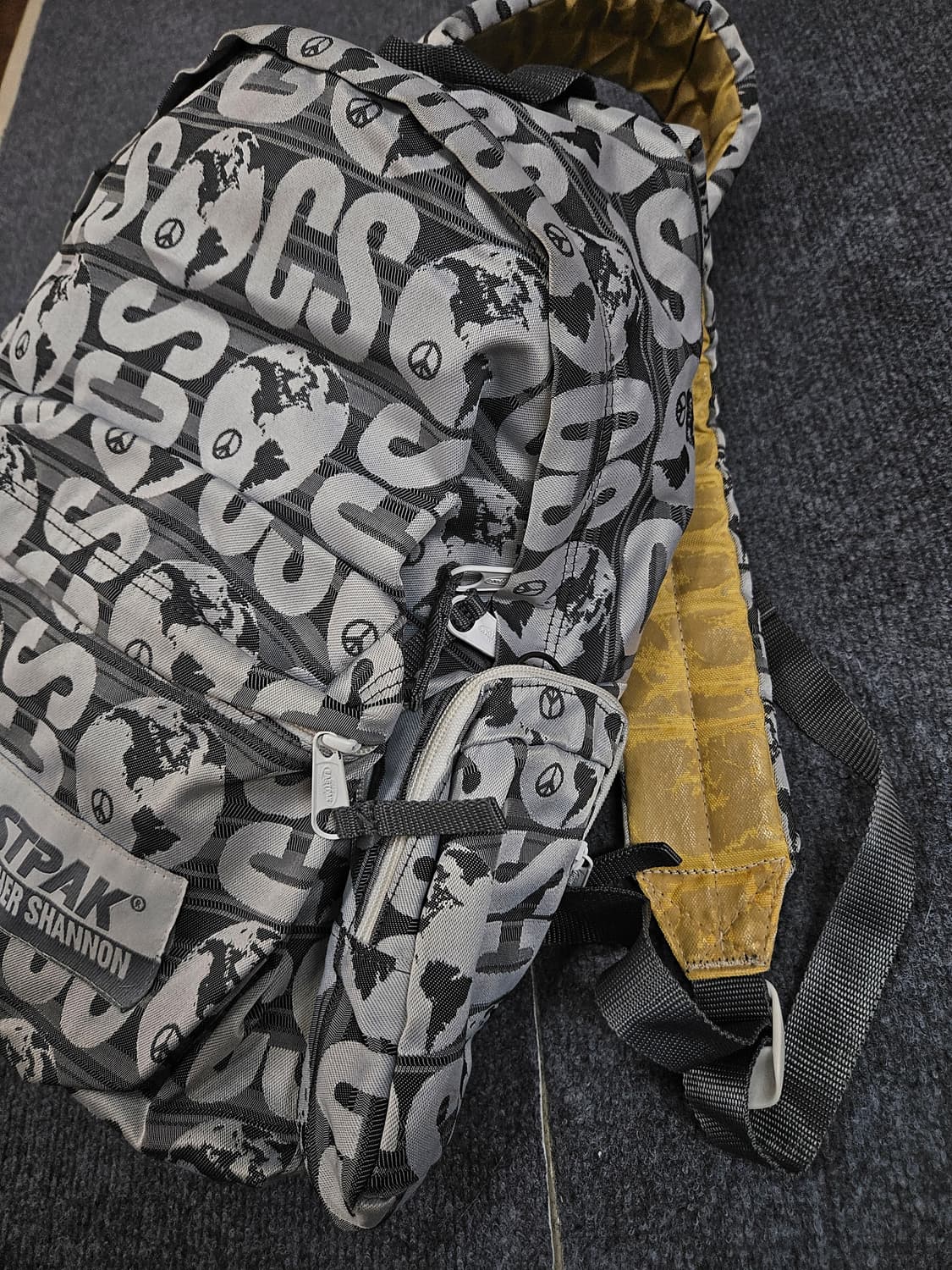 이스트팩 크리스토퍼 섀넌 백팩(급처) 상품이미지4