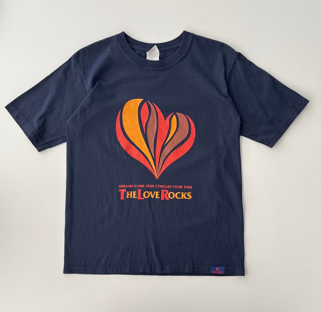 The love rocks 프린팅 티셔츠 상품이미지1