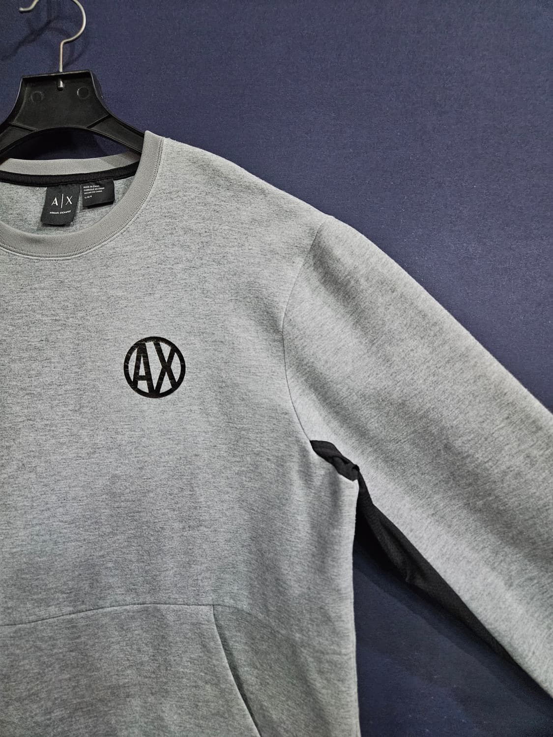 아르마니 익스체인지 그레이 남성 세미오버핏 100 맨투맨  상품이미지4