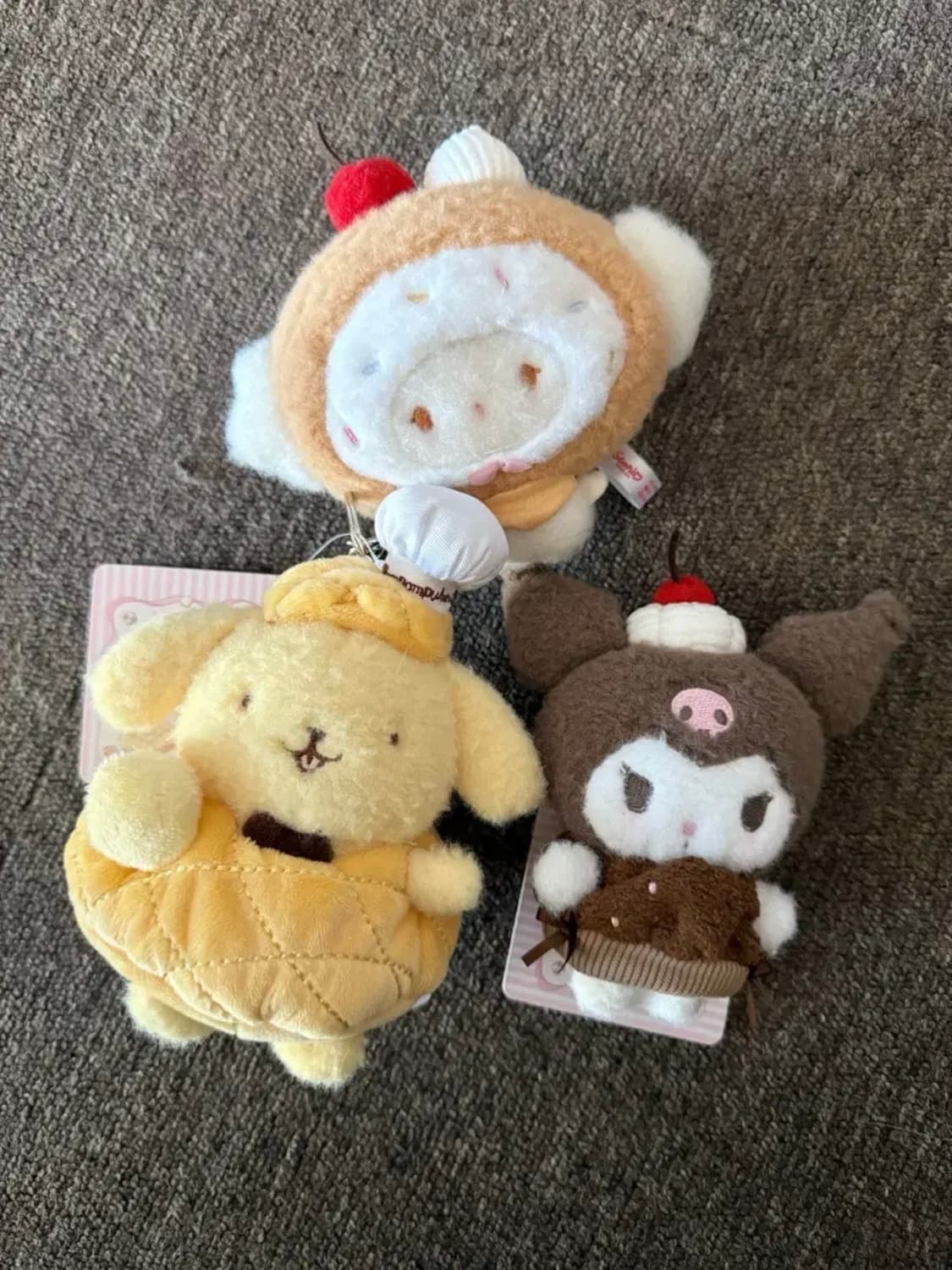 [중국한정판/새상품] 산리오 정품 디저트 인형 키링 희귀 폼폼푸린 쿠로미 상품이미지1