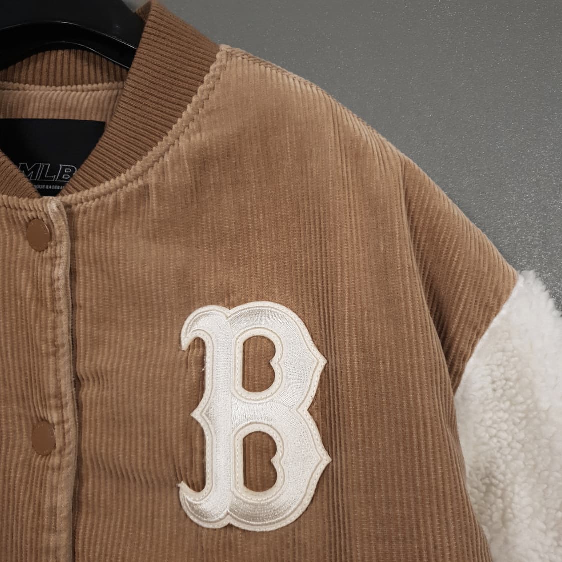 MLB 코듀로이 골덴 양털 후리스 배색 쉐르파 플리스 베이스볼 점퍼 S 상품이미지5