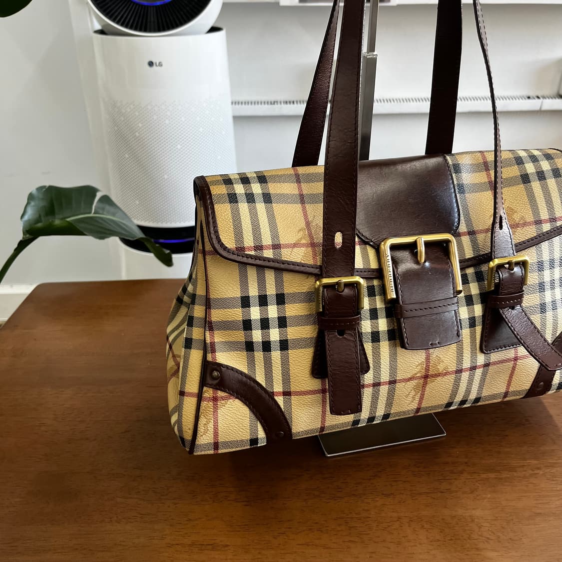 버버리 헤이마켓 토트백 상품이미지2