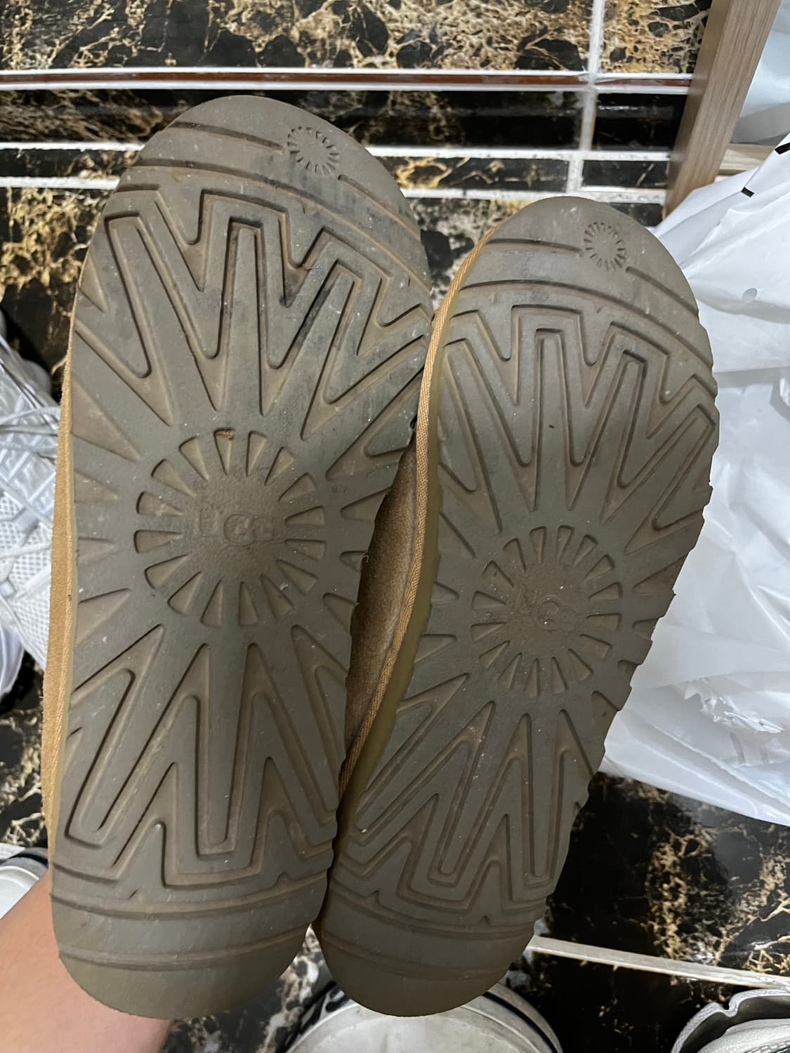 어그 타스만 체스트넛 260 상품이미지3