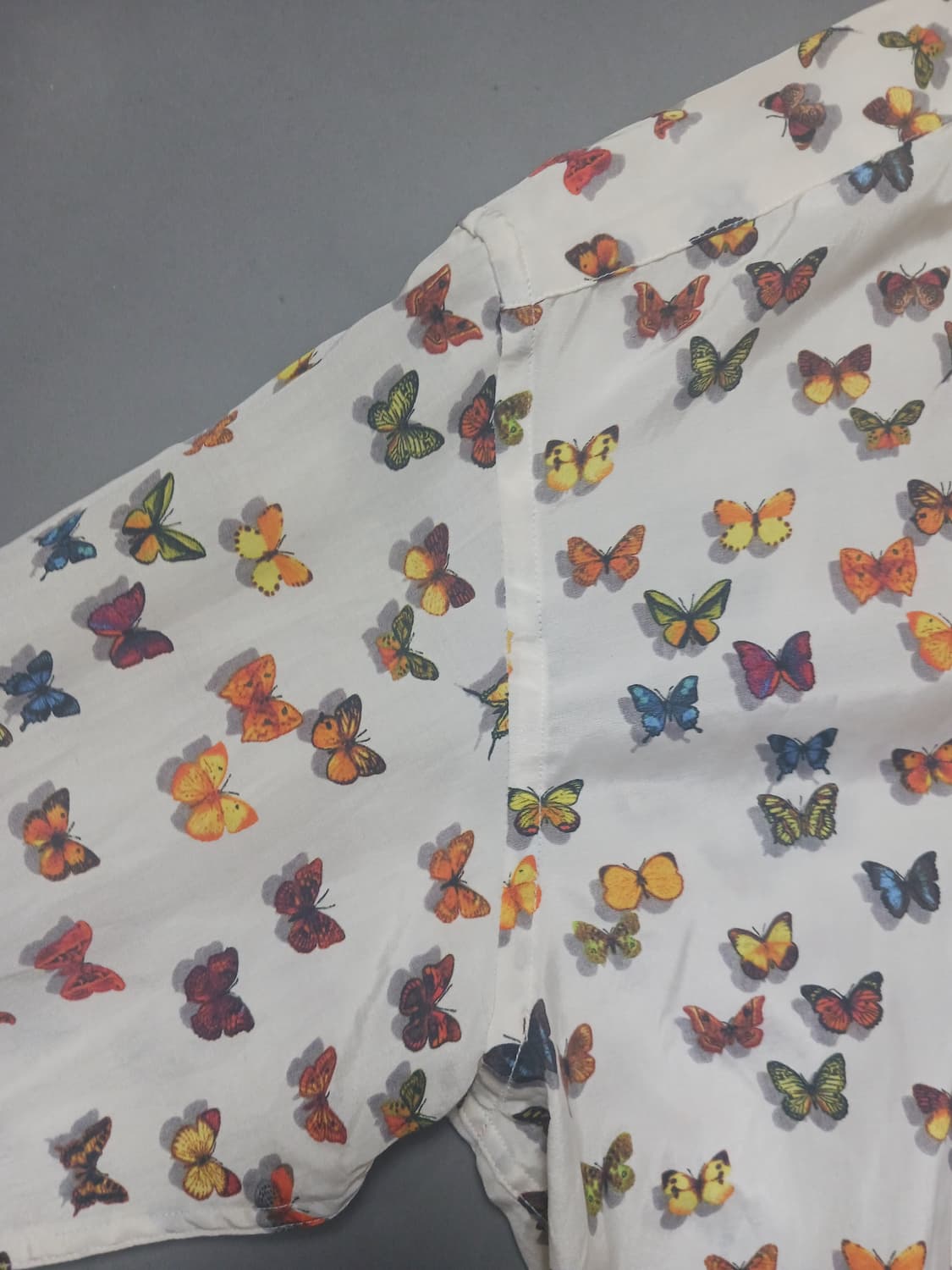 [100] 바찌 버터플라이 프린팅 실크 셔츠 VACCI 상품이미지5