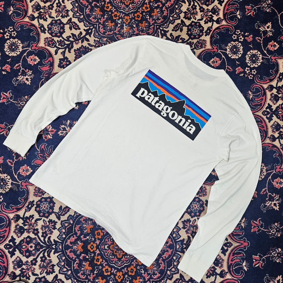 파타고니아 시그니쳐로고 롱슬리브 라운드 티셔츠 S size 상품이미지1