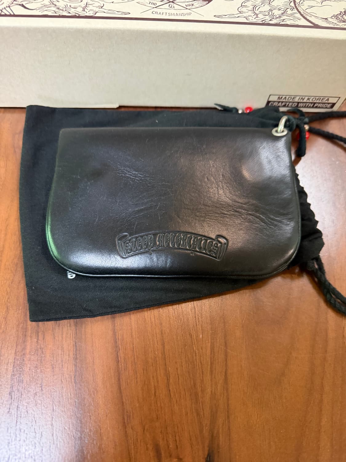 큐스레더 크롬악셀가죽 파우치 지갑 상품이미지3