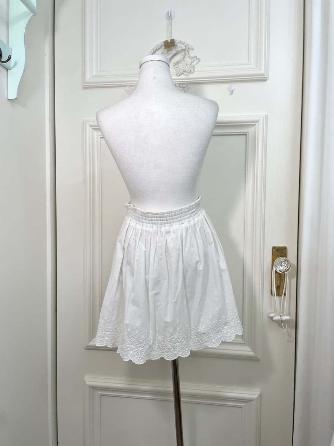 EARTH ivory lace cotton banding midi ski 상품이미지3