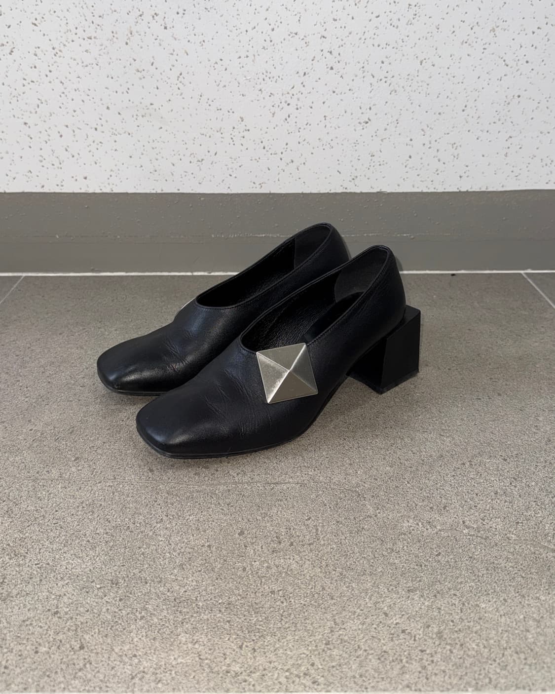 MODERN ALCHEMIST InnocenceOrnamentPumps 상품이미지2