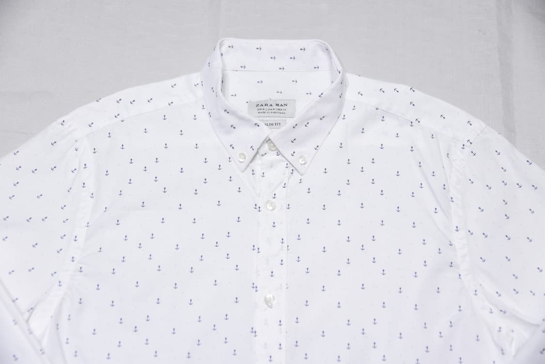 ZARA MAN 흰색 앵커 패턴 슬림핏 셔츠 상품이미지1