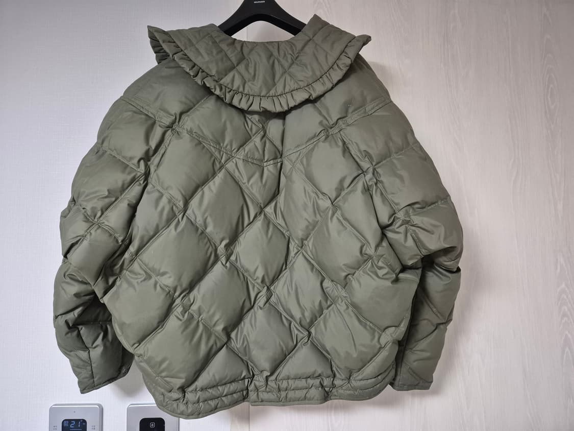 보카바카 프릴 카라 숏 다운 패딩 상품이미지2