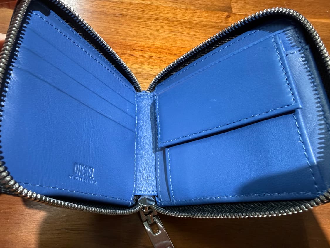 디젤 지퍼 클로저 글로시 지갑 송아지 가죽 블루 새상품 상품이미지6