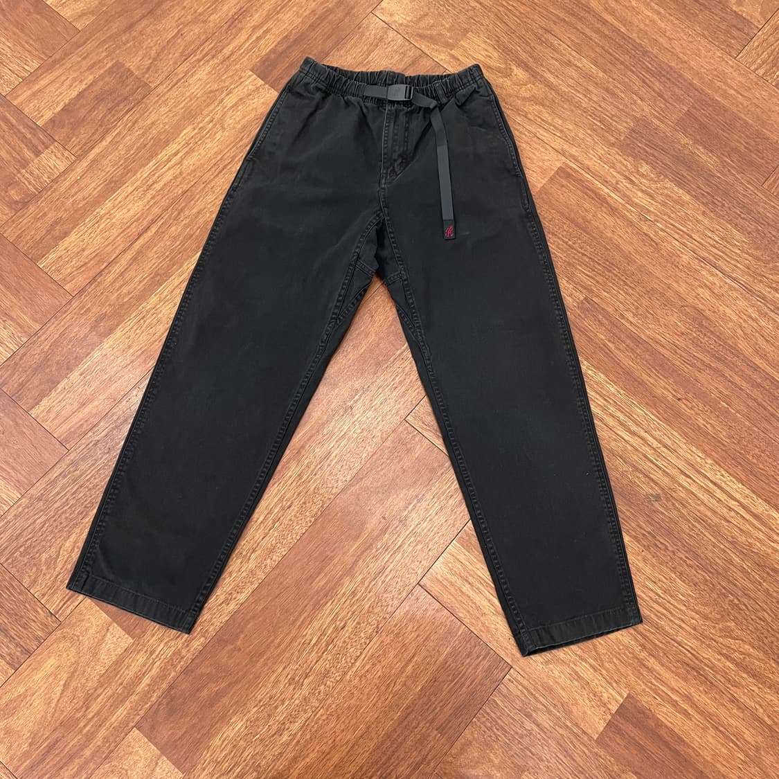 그라미치 테이퍼드 팬츠 상품이미지1