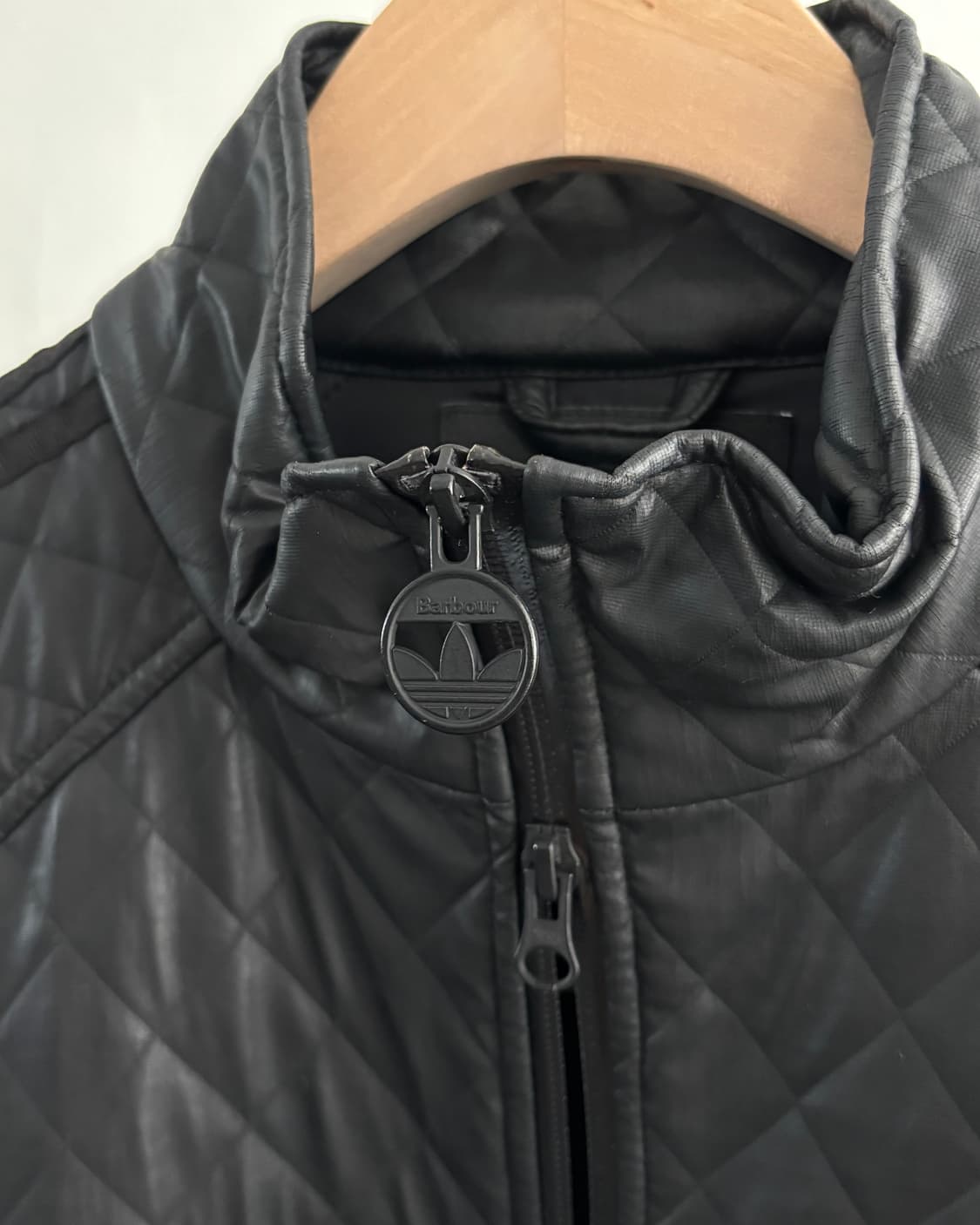 Adidas x Barbour 아디다스 x 바버 블랙 루바브 퀼팅 자켓 상품이미지4
