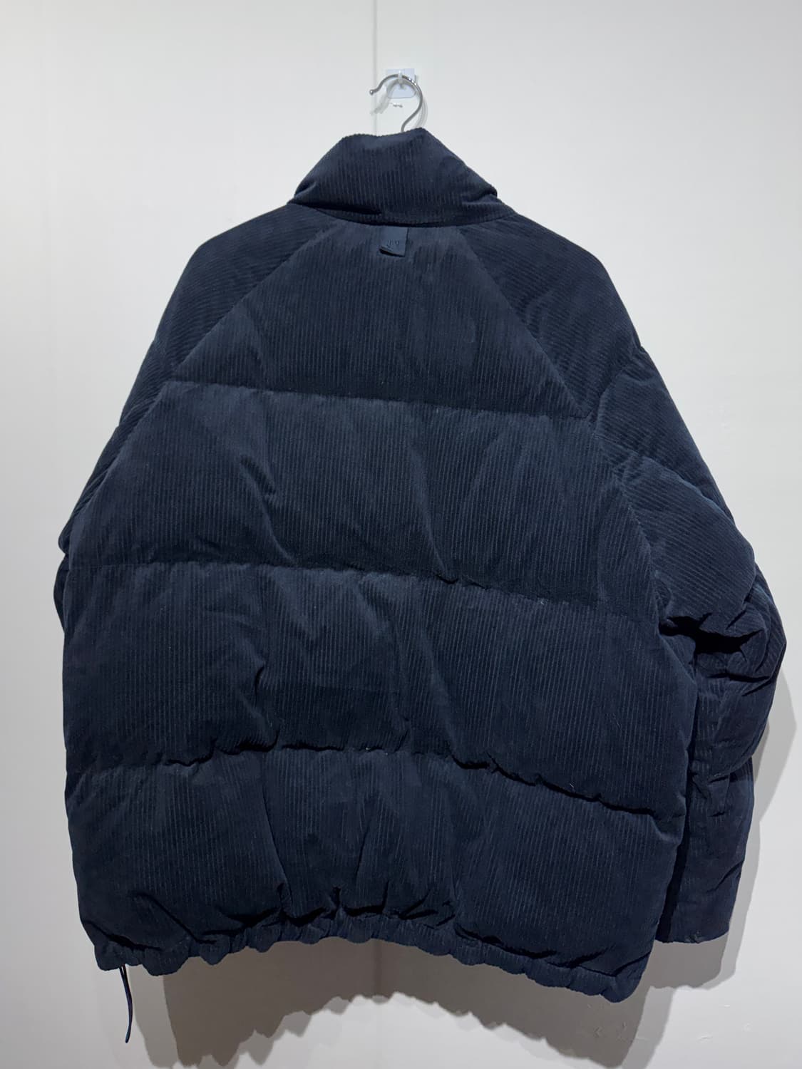커스텀멜로우 새드스마일 코듀로이 다운 패딩 L 네이비 상품이미지2