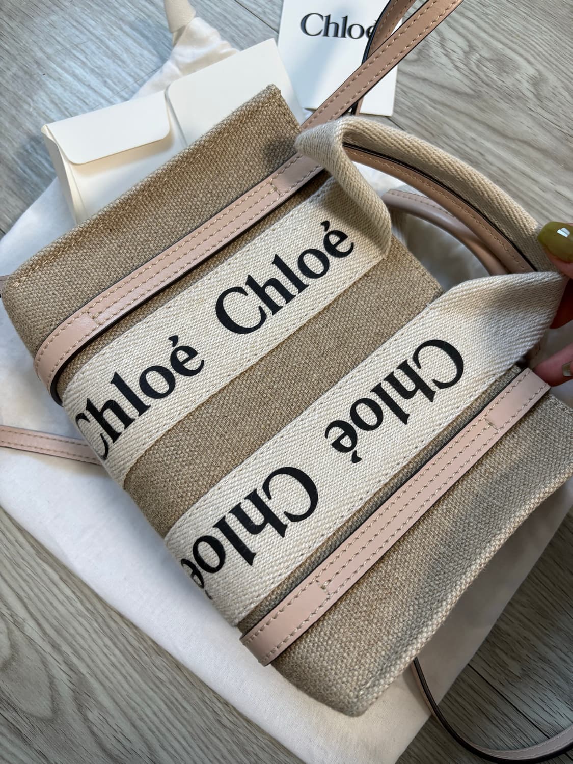 끌로에 우디백 미니 시멘트핑크 상품이미지2