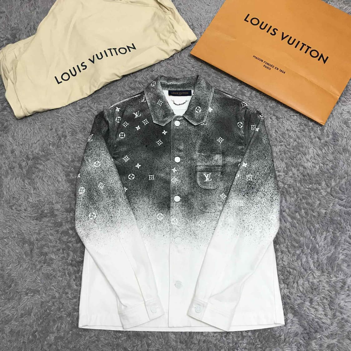 {클로젯}[M][풀구성]루이비통 워크웨어 데님 자켓 상품이미지1