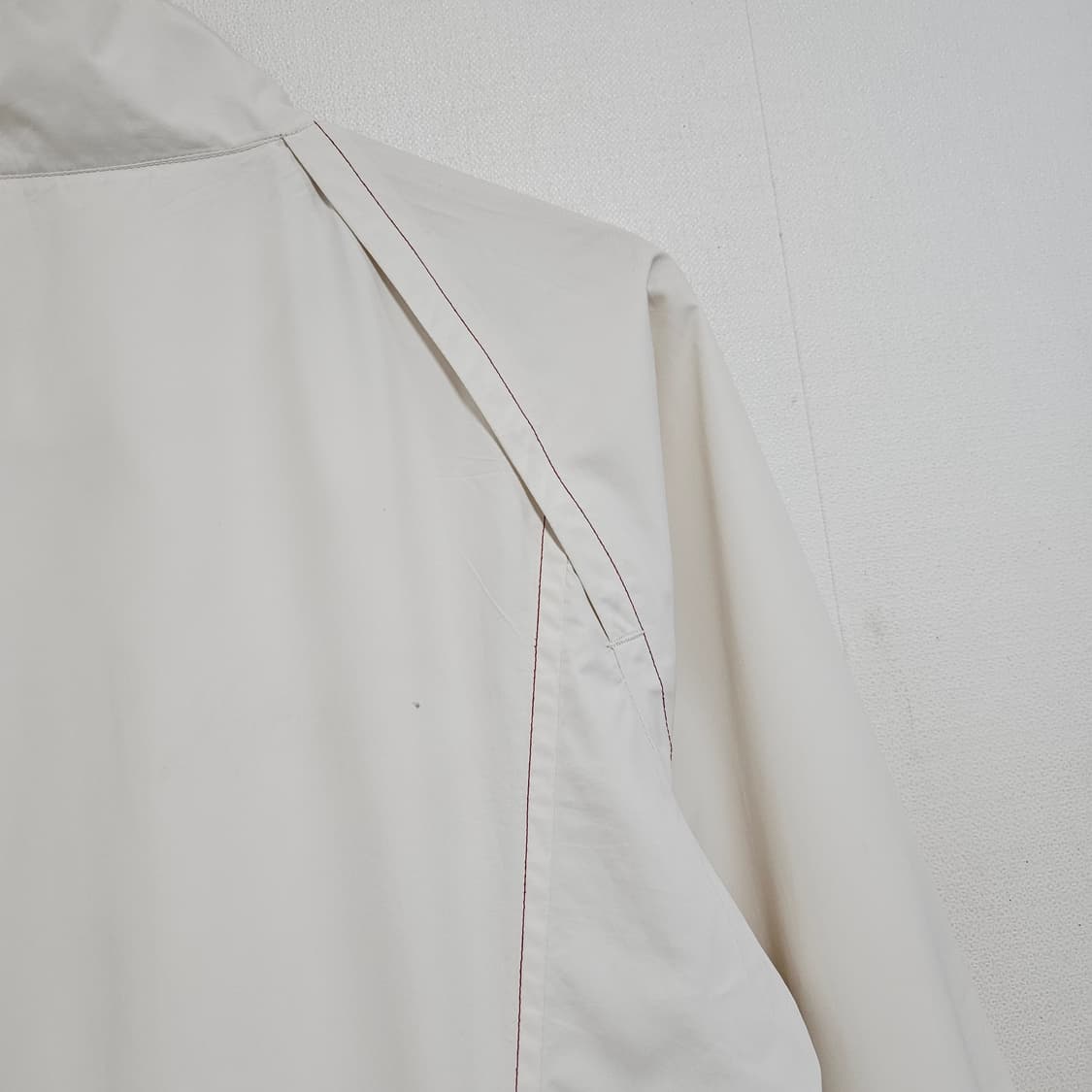 아디다스 화이트 버건디 스티치 바람막이 상품이미지4