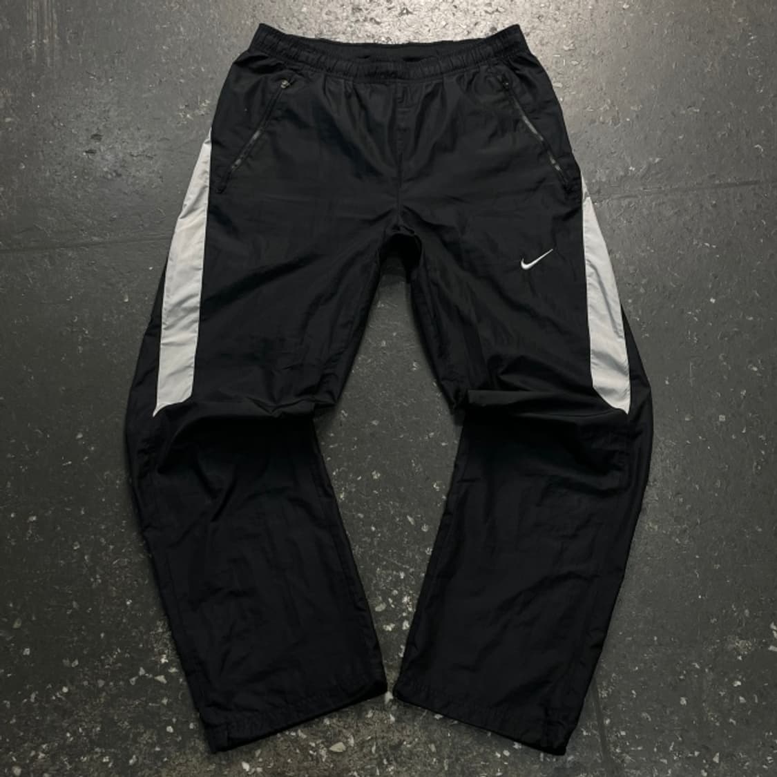 105 나이키 나일론 팬츠 상품이미지1