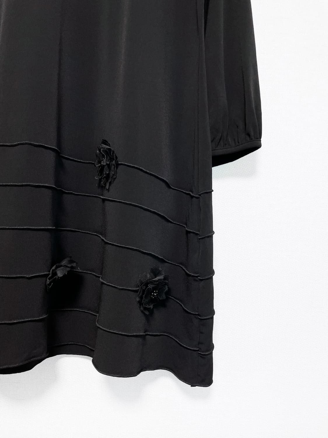 Flower Corsage Midi Dress - Black 상품이미지6