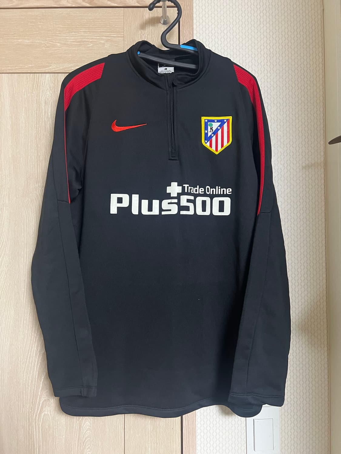 18-19 나이키 at마드리드 트레이닝탑 atm 아틀레티코마드리드 상품이미지1