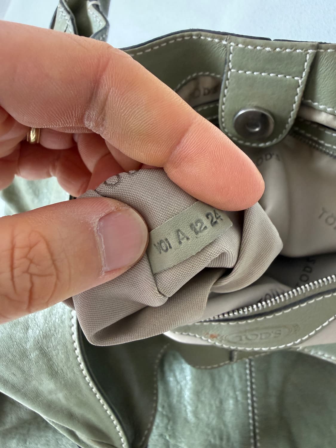 토즈(TOD'S) 레더 호버 숄더백 상품이미지10