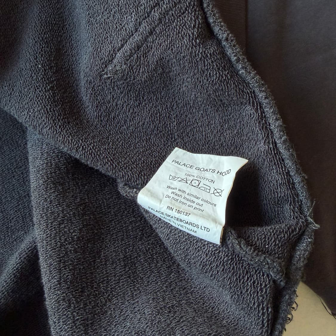 팔라스 22ss 고트 후드 상품이미지6