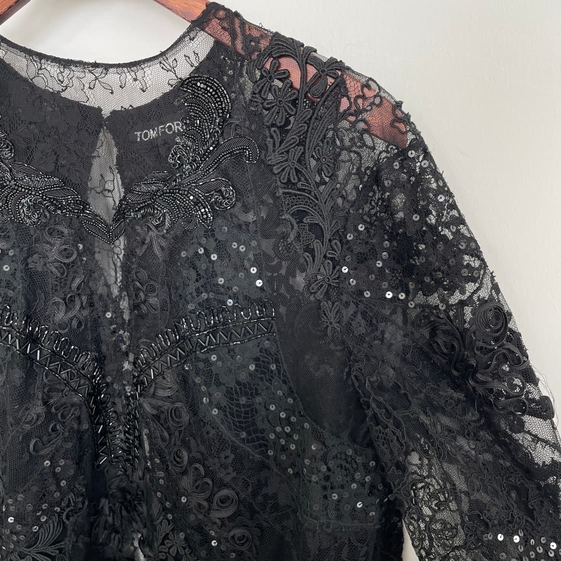 톰포드 시퀸 백 오픈 블라우스 상품이미지4