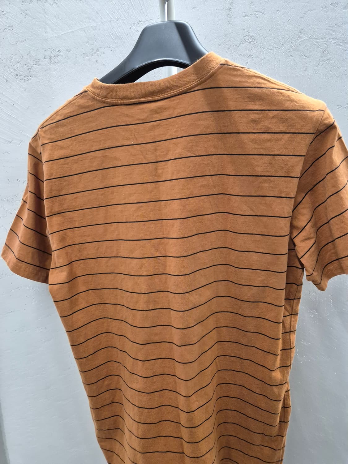 칼하트 WIP 스트라이프 반팔 티셔츠 브라운 L 상품이미지3