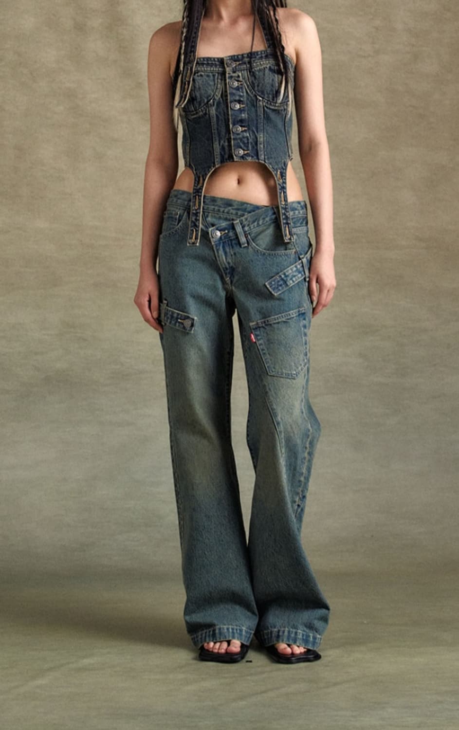 ADSB 앤더슨벨 X 리바이스 우먼 오버레이 진 틴티드 인디고 상품이미지1