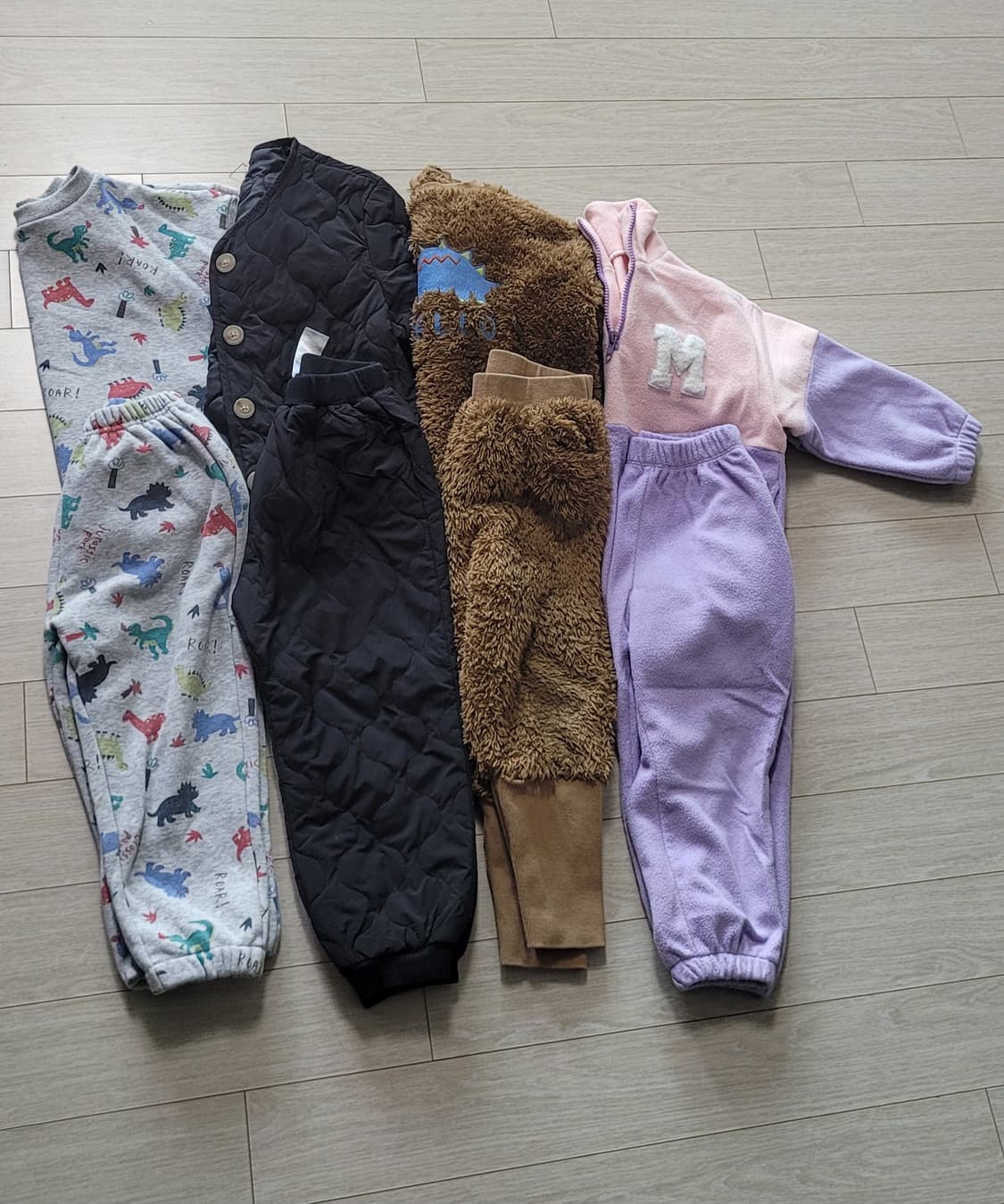 👶아기옷110사이즈👶 상하복4종 일괄(겨울용) 상품이미지1