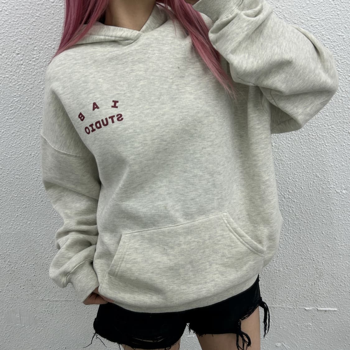 아이앱 스튜디오 버건디 로고 백멜란지 후드 L 상품이미지1