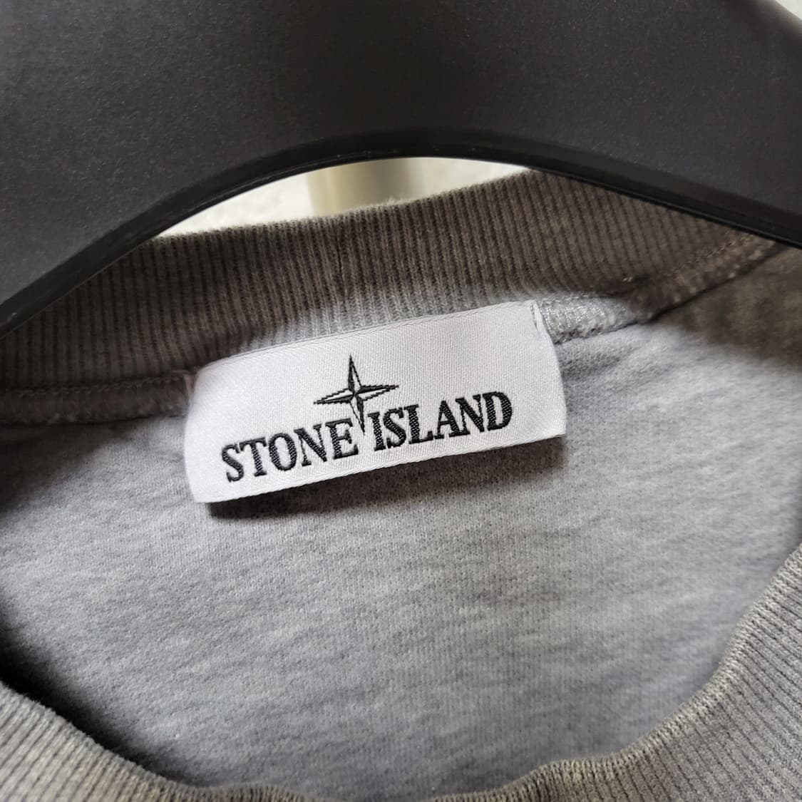 [정품] L / 22FW 스톤아일랜드 맨투맨  상품이미지4