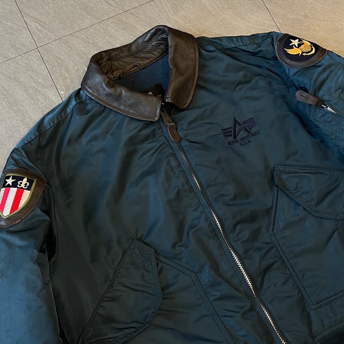 알파인더스트리 레더 카라 cwu-45p 자켓 상품이미지3