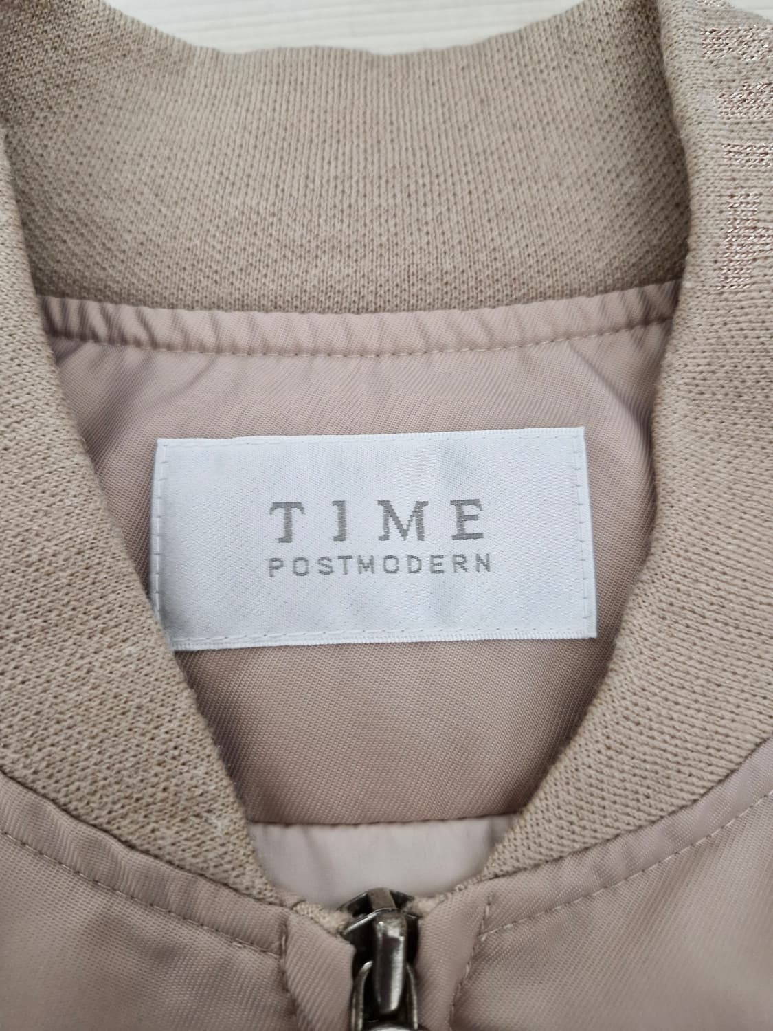 한섬타임(TIME)시보리레터링 스트링 포인트 구스다운 패딩 상품이미지7