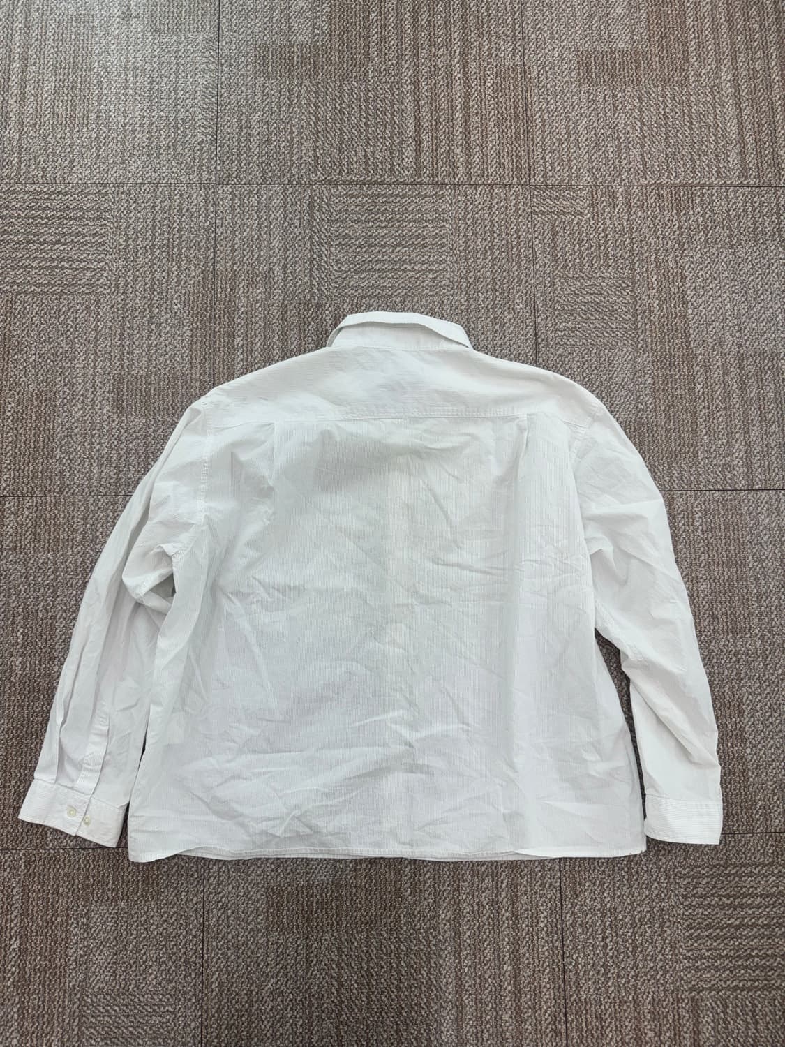 해칭룸 crop shirt pin stripe white 상품이미지3