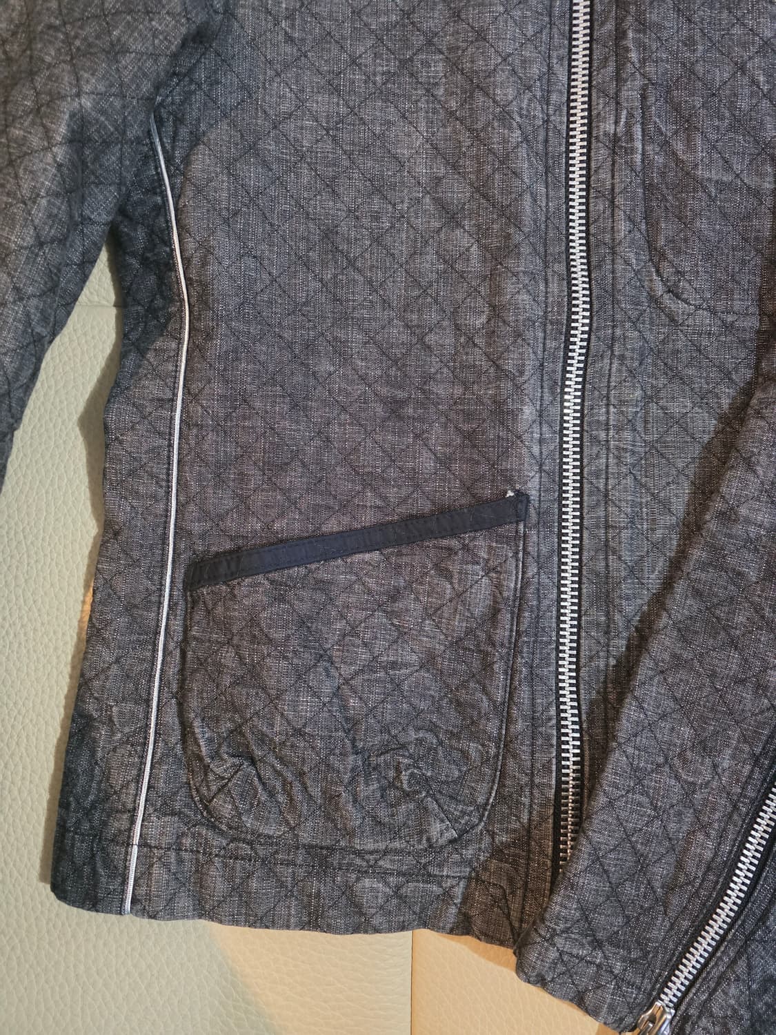 Anywhere out of the world 상품이미지4