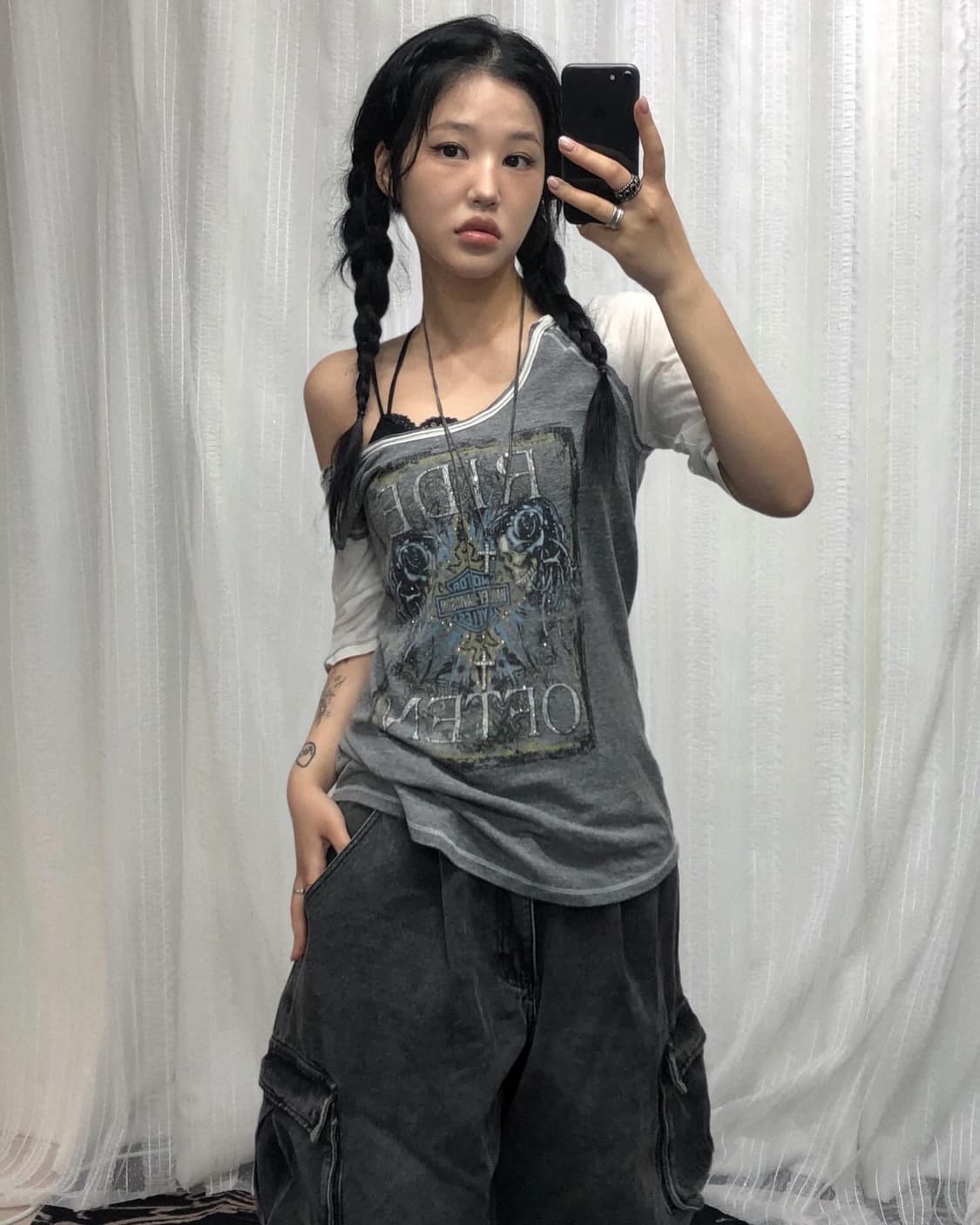할리데이비슨 그레이 오프숄더 티셔츠 상품이미지1