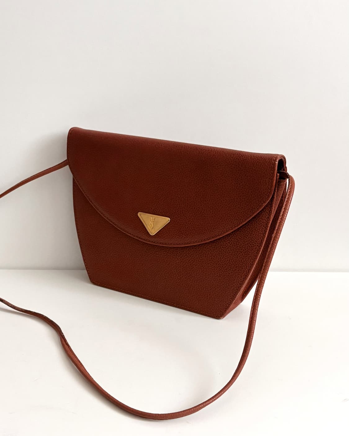 Yves Saint Laurent 입생로랑 YSL 로고 숄더백 브라운 상품이미지2