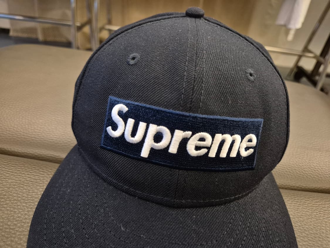 24ss 슈프림x뉴에라 뉴욕양키스 59fifty  상품이미지3