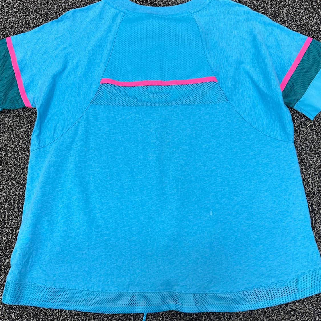 NIKE 나이키 여성 기능성 반팔티셔츠 운동복 S 상품이미지7